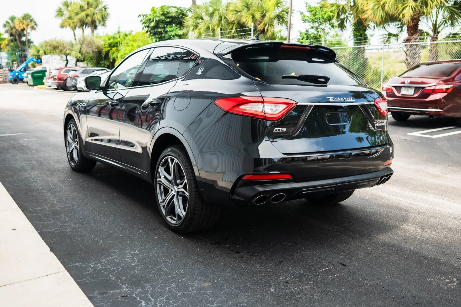 Used 2019 Maserati Levante Trofeo AWD/4WD image 6