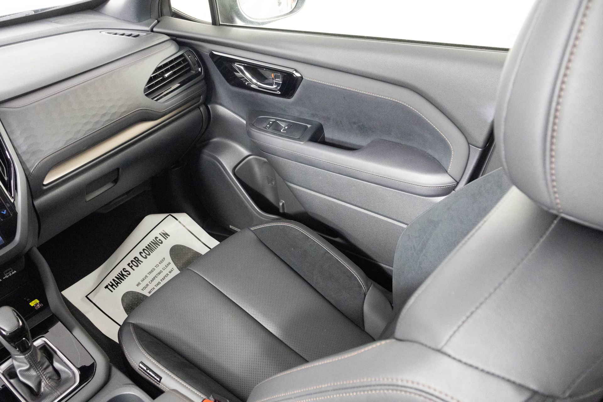 Used 2025 Subaru Forester Touring image 33