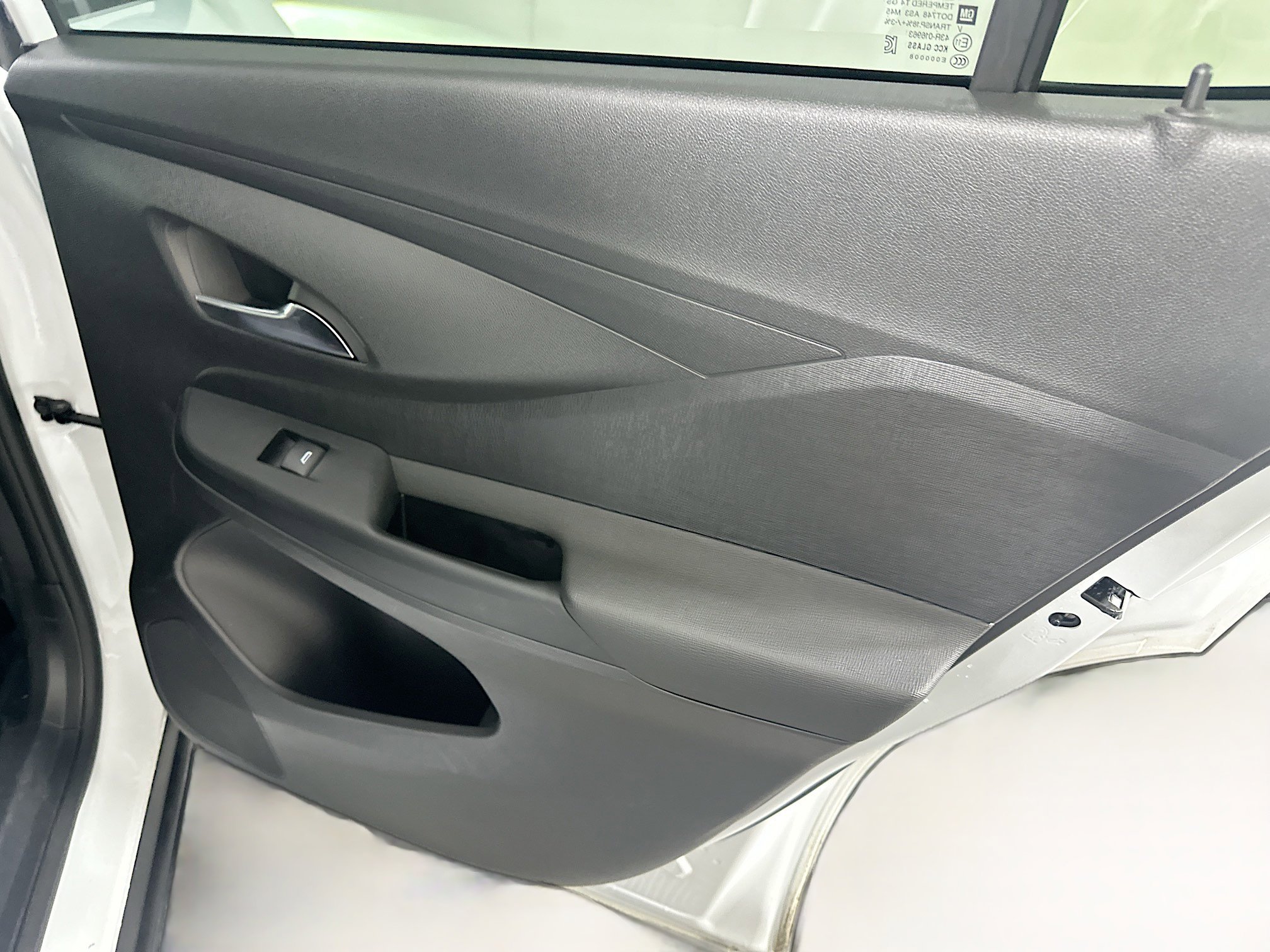 Used 2025 Buick Envista Preferred FWD image 28
