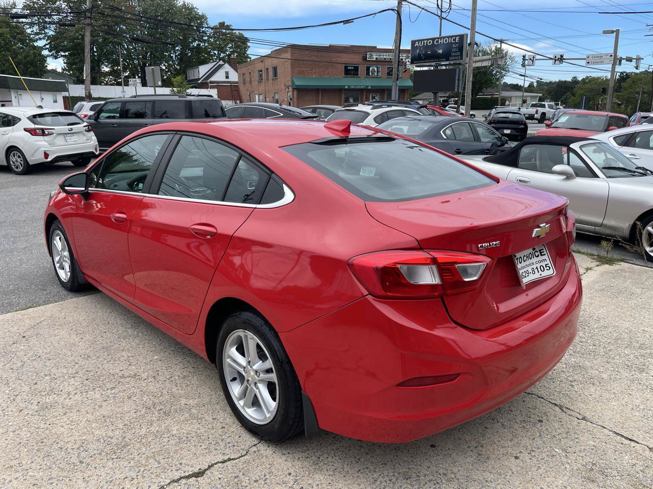 Used 2018 Chevrolet Cruze LT FWD image 10