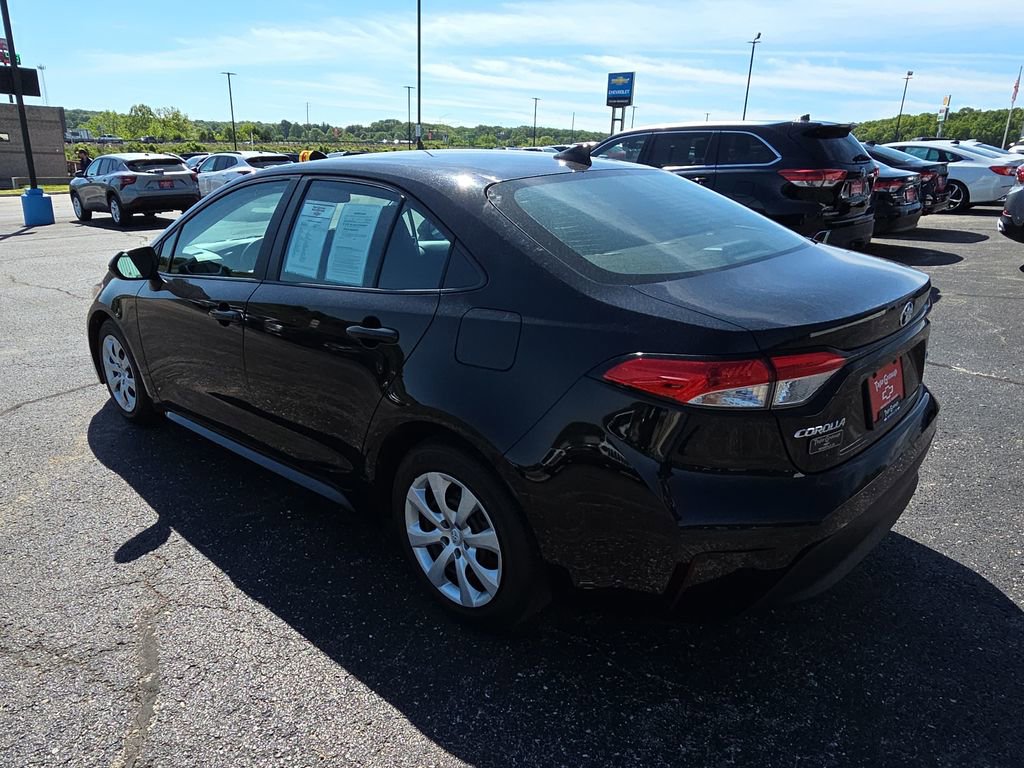 Used 2024 Toyota Corolla LE FWD image 6