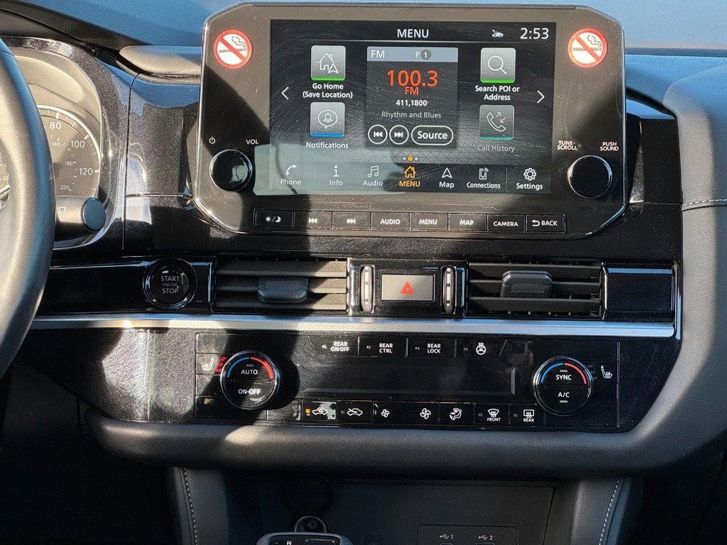 Used 2025 Nissan Pathfinder SL image 14