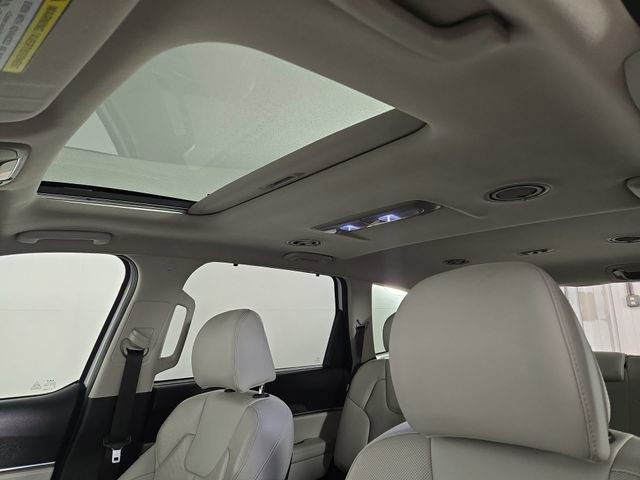 Certified 2024 Kia Telluride EX w/ EX Captain's Chair Package image 36