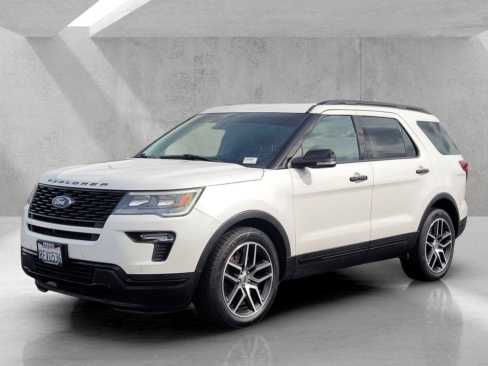 Used 2018 Ford Explorer Sport w/ Equipment Group 401A image 8