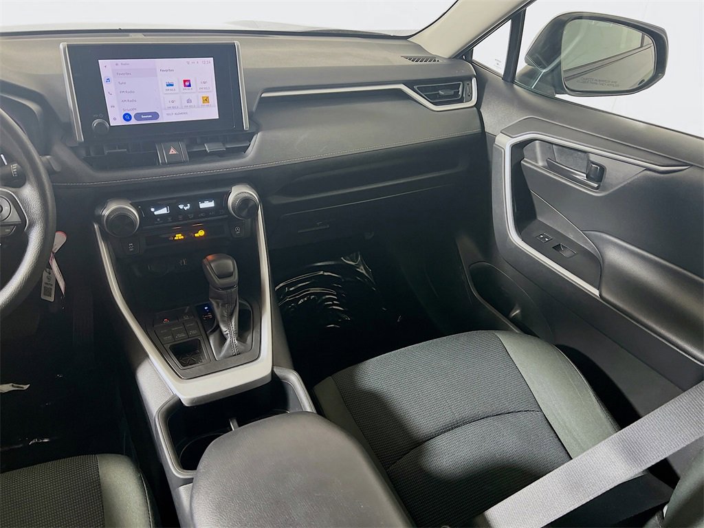 Certified 2023 Toyota RAV4 LE image 21