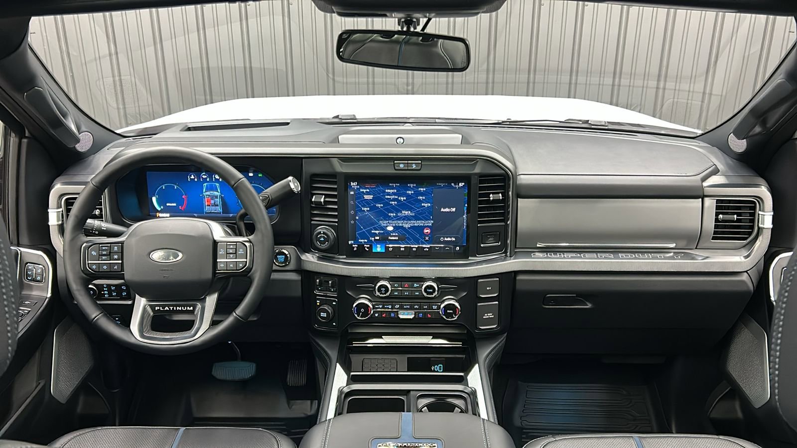Used 2025 Ford F450 Platinum w/ FX4 Off-Road Package image 38
