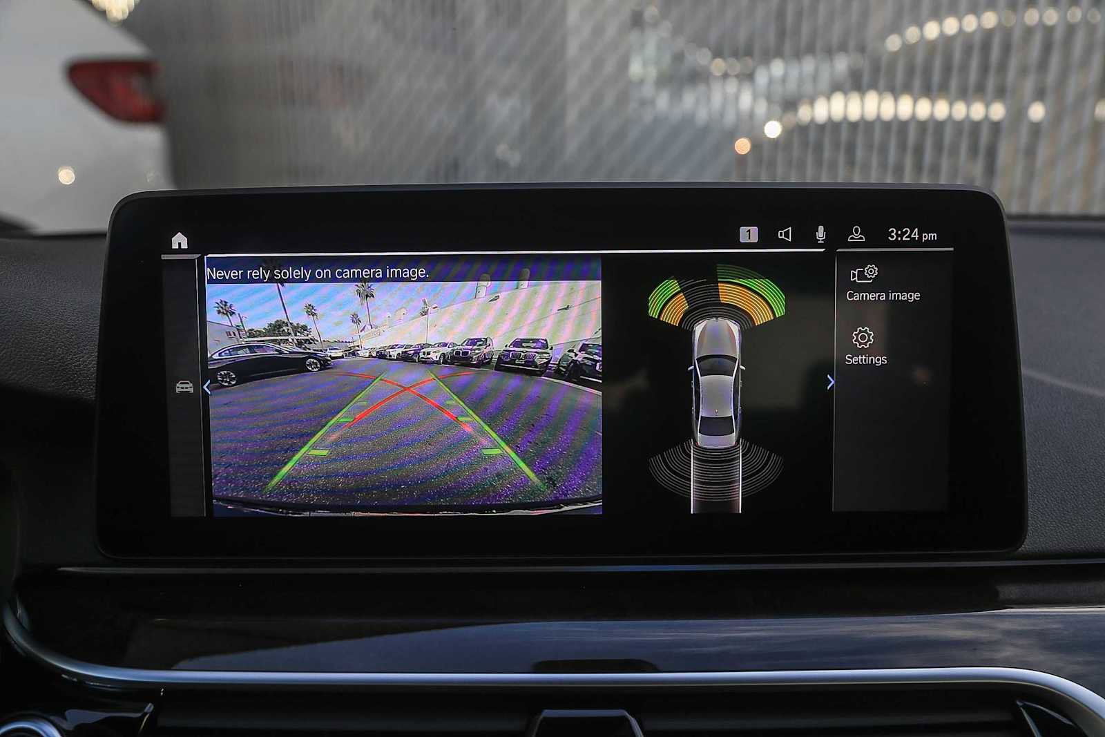 Certified 2023 BMW 530e w/ M Sport Package image 20