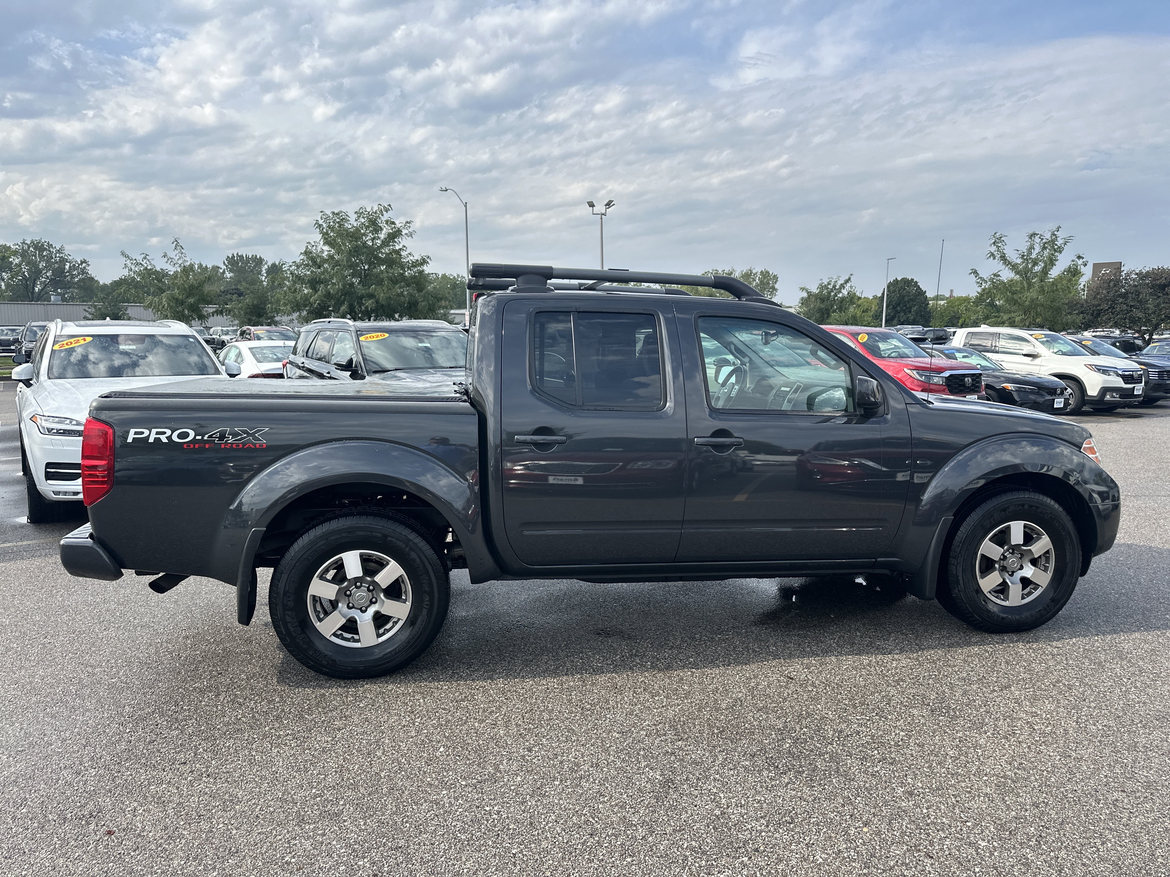 Used 2012 Nissan Frontier PRO-4X w/ Pro-4x Luxury Pkg AWD/4WD image 2