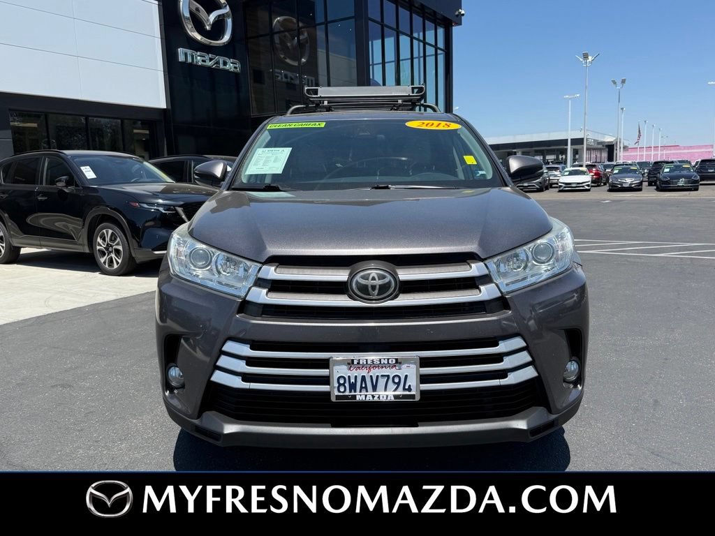 Used 2018 Toyota Highlander Plus w/ Preferred Accessory Package AWD/4WD image 3