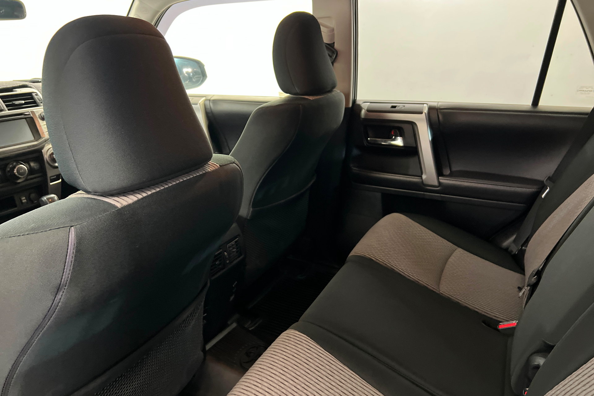Certified 2019 Toyota 4Runner SR5 AWD/4WD image 20