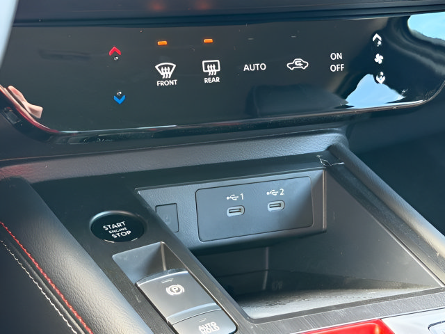 New 2026 Nissan Kicks SR FWD image 39