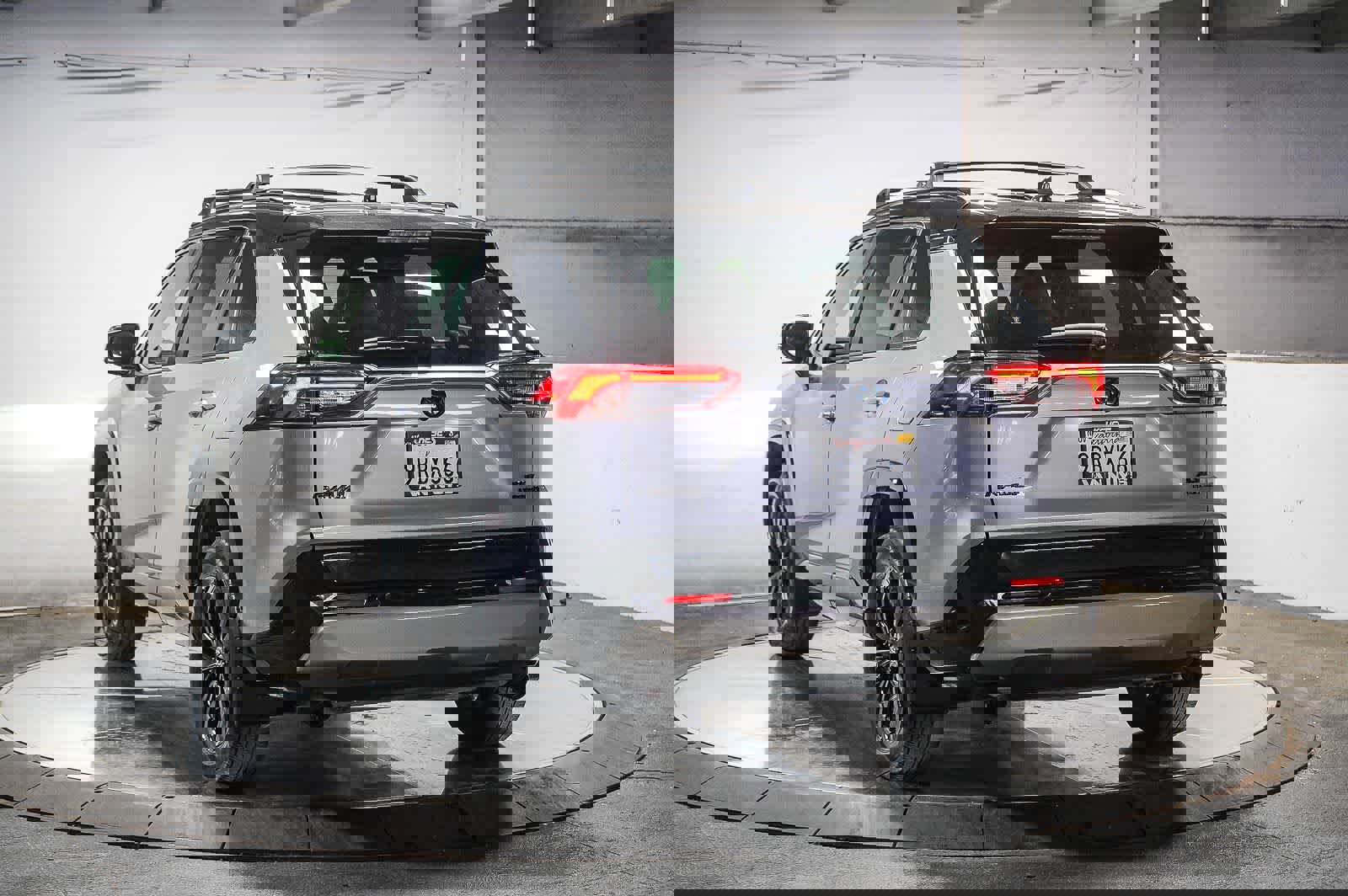 Used 2024 Toyota RAV4 XSE w/ Advanced Technology Package image 9