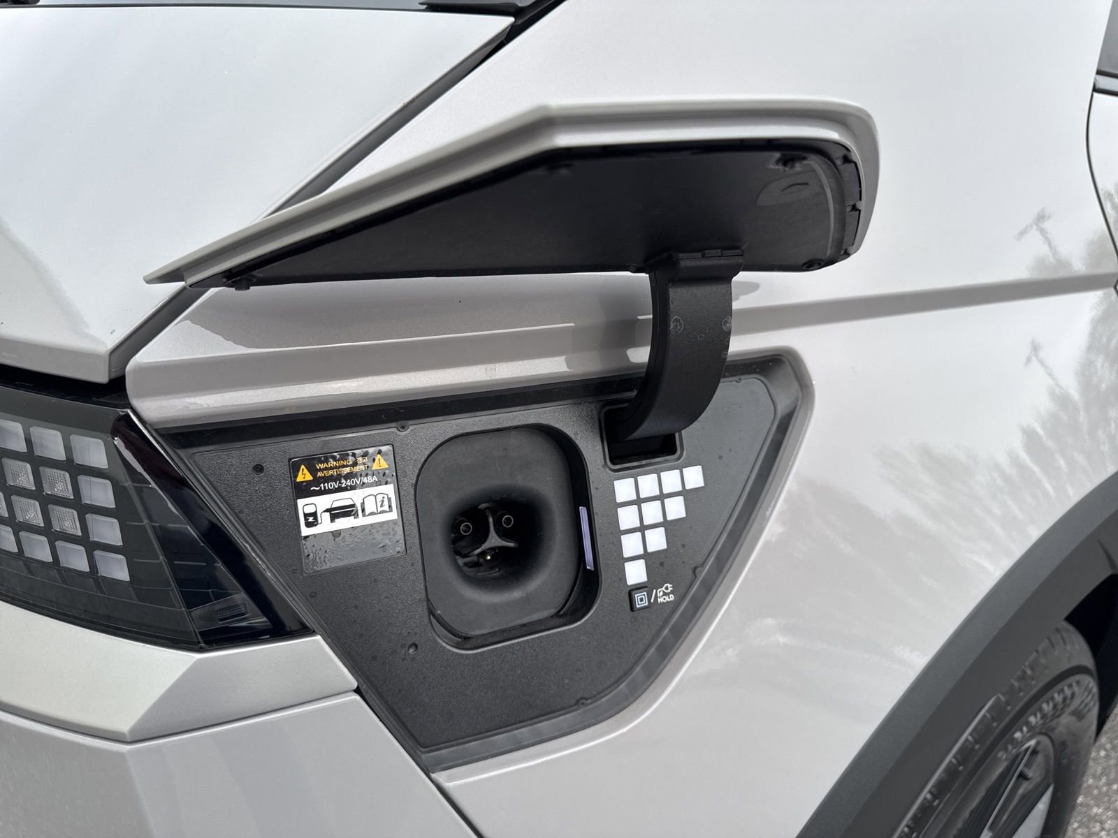 Used 2025 Hyundai Ioniq 5 SEL image 32