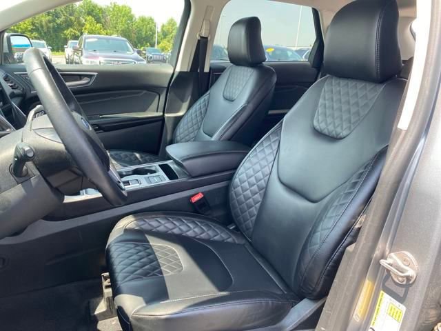 Used 2024 Ford Edge Titanium image 21