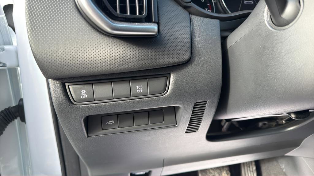 Certified 2025 MAZDA CX-50 AWD 2.5 S w/ Weather Package image 20