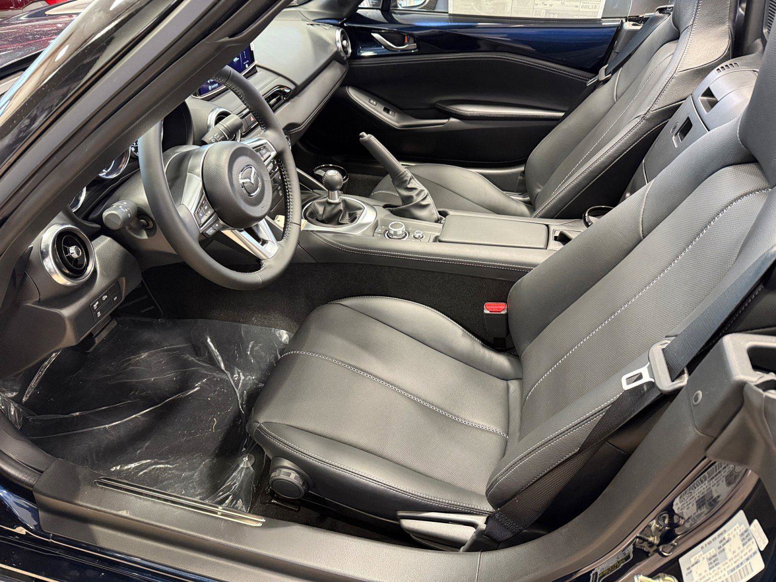 New 2025 MAZDA MX-5 Miata Grand Touring w/ Appearance Package RWD image 10