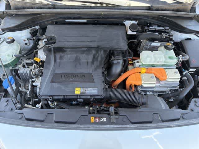 Used 2020 Hyundai Ioniq Limited FWD image 11