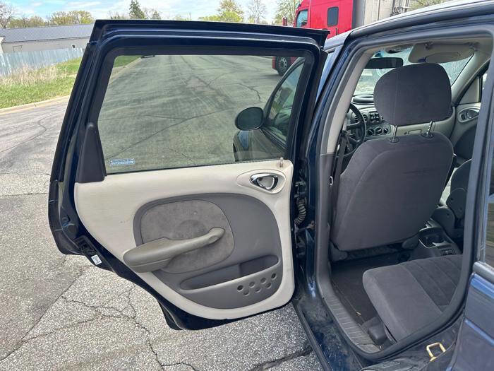 Used 2001 Chrysler PT Cruiser FWD image 23