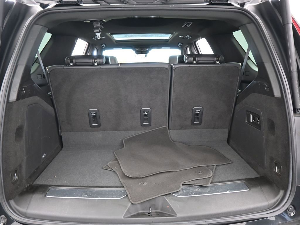 Used 2023 Cadillac Escalade Premium Luxury image 43