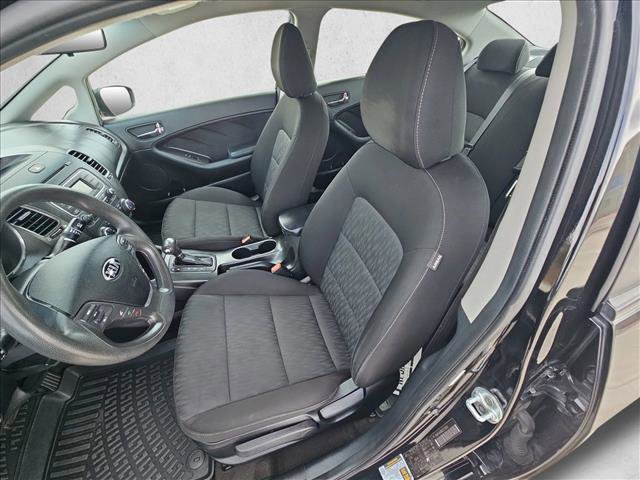 Used 2016 Kia Forte LX image 16