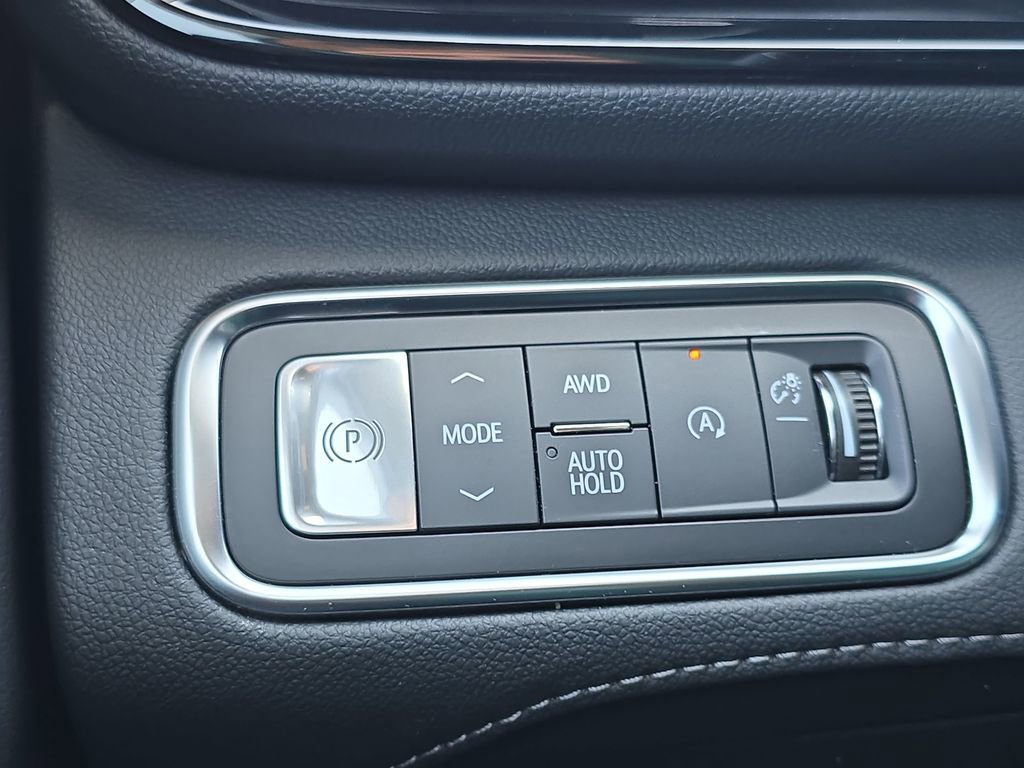 Certified 2025 Buick Enclave Preferred w/ Trailering Package, 5000 lbs. AWD/4WD image 28