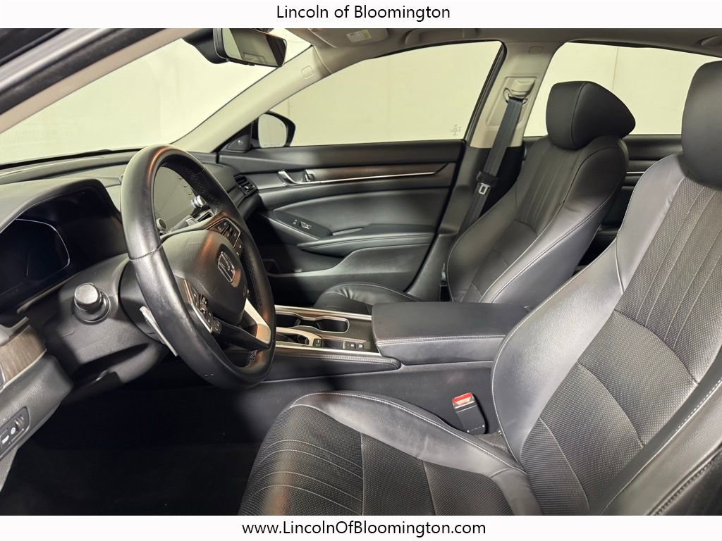 Used 2018 Honda Accord Touring image 15