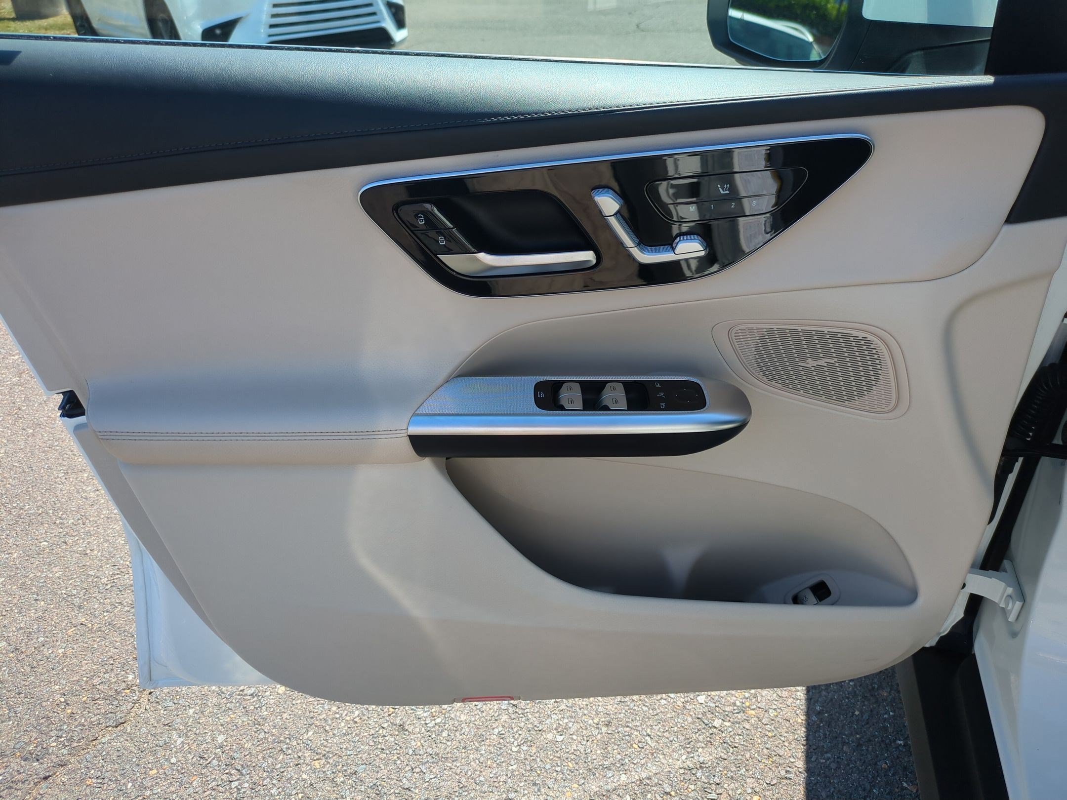 Certified 2023 Mercedes-Benz GLC 300 4MATIC image 12
