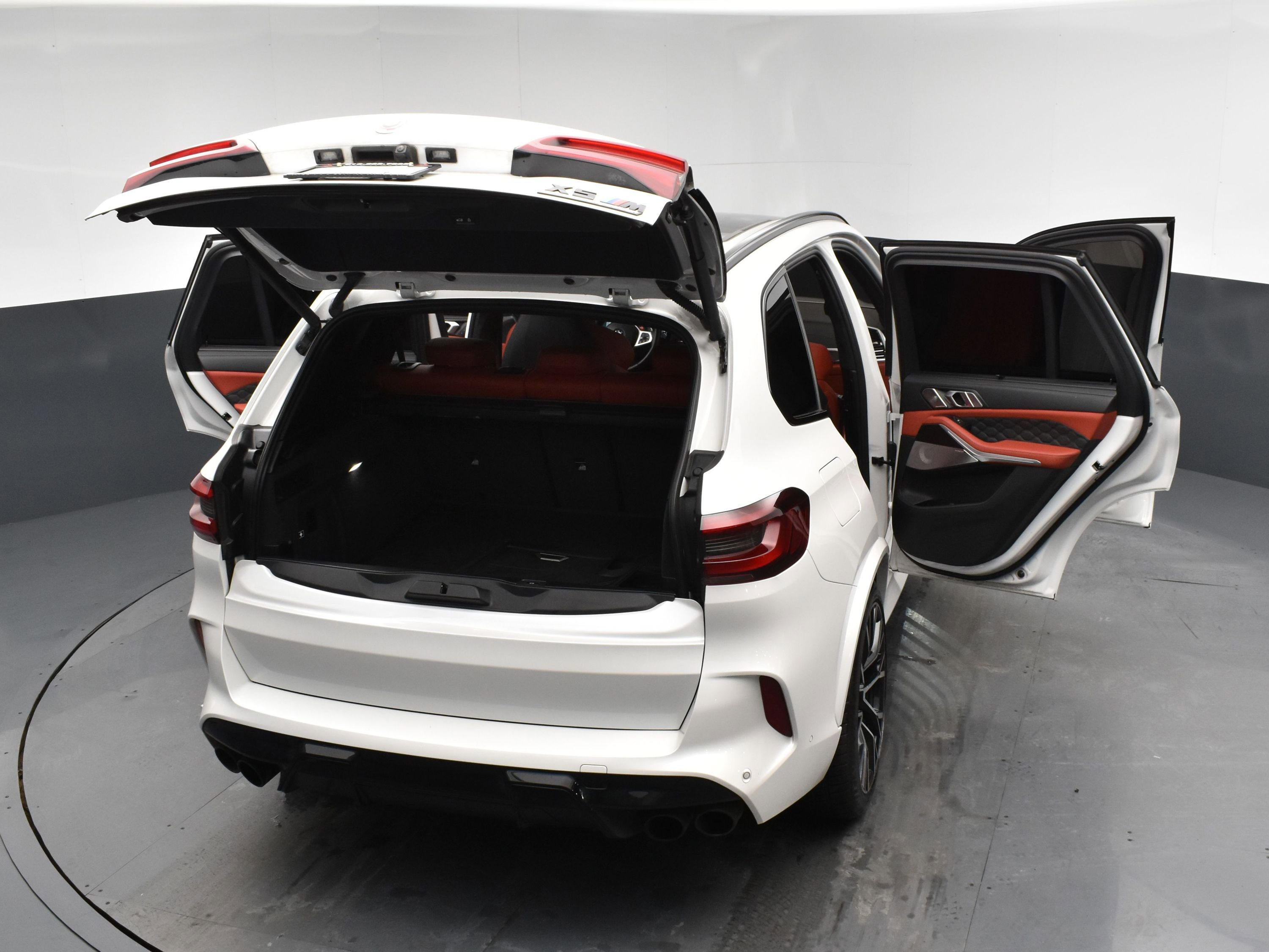 Used 2023 BMW X5 M w/ Competition Package image 29