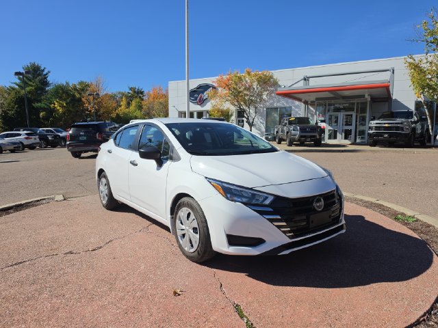 Used 2025 Nissan Versa S w/ Trunk Package FWD image 7