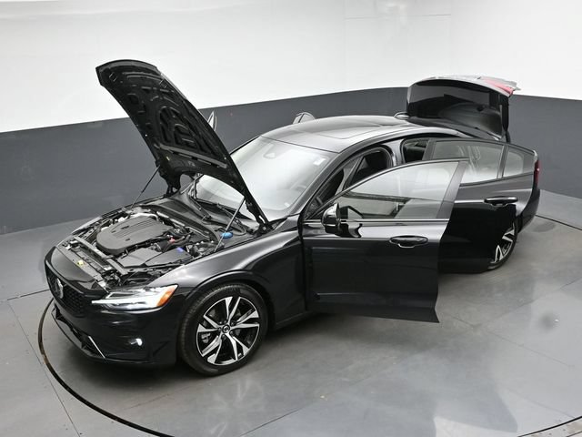 Used 2025 Volvo S60 B5 Plus AWD/4WD image 50