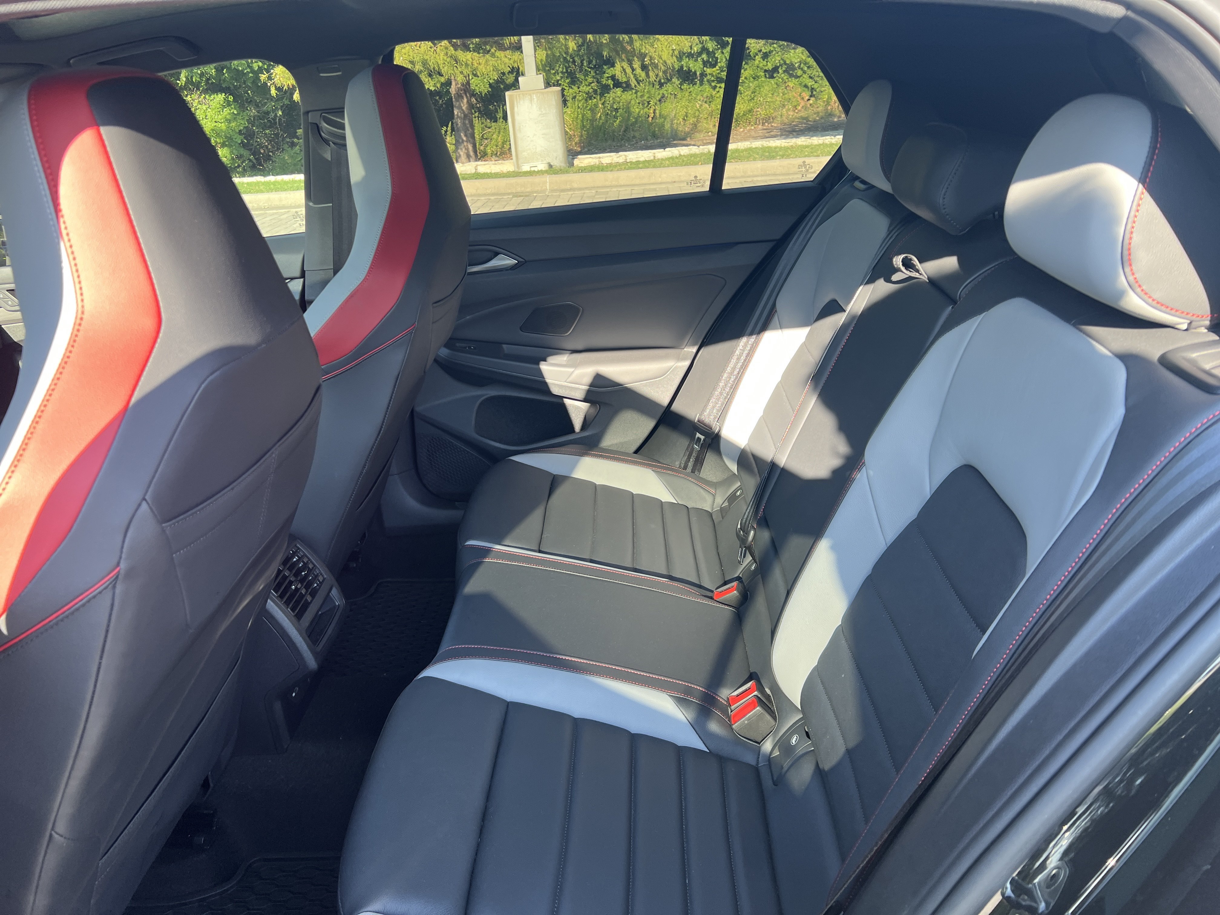 Certified 2024 Volkswagen GTI SE w/ SE Leather Seats Package FWD image 28