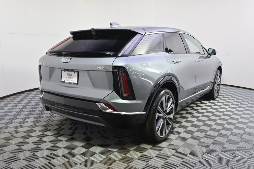 New 2026 Cadillac Optiq Luxury 2 AWD/4WD image 6
