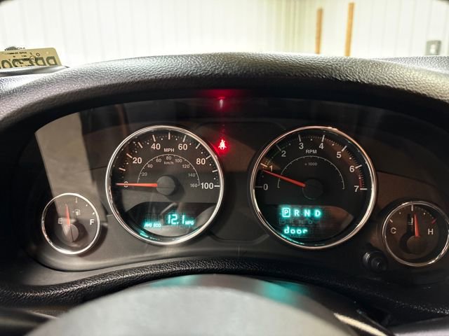 Used 2015 Jeep Wrangler Unlimited Sahara image 13