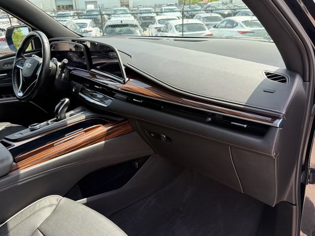 Certified 2022 Cadillac Escalade ESV Premium Luxury RWD image 21