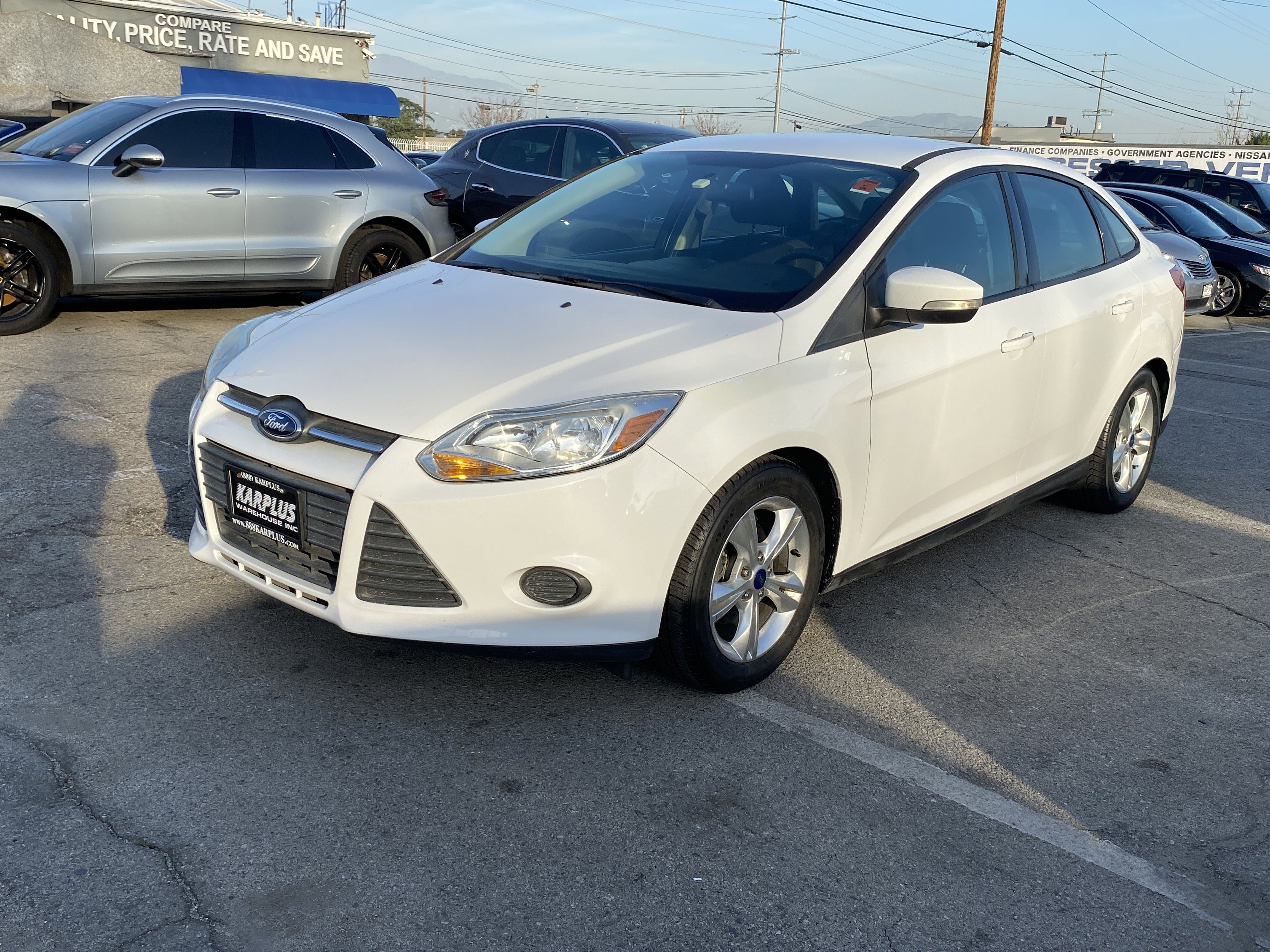Used 2014 Ford Focus SE image 2
