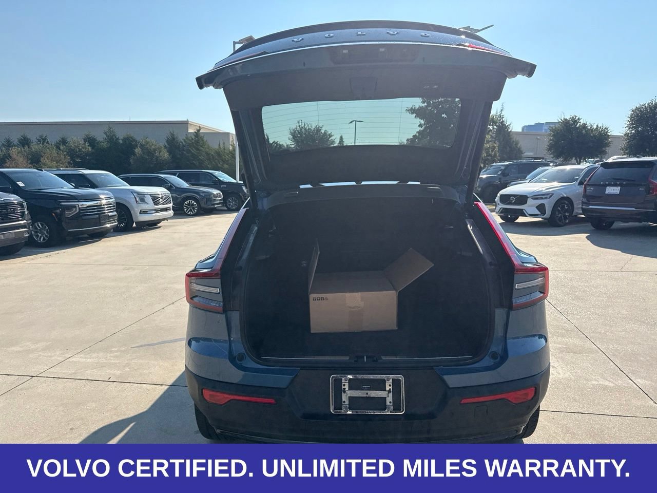 Certified 2023 Volvo C40 Recharge Core AWD/4WD image 10