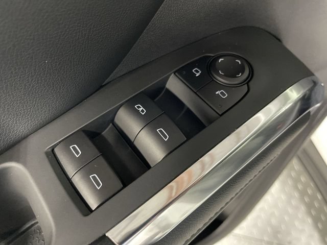 Certified 2025 Chevrolet Traverse LT AWD/4WD image 13