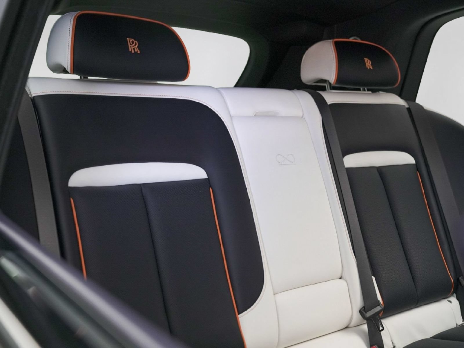 New 2026 Rolls-Royce Cullinan Black Badge AWD/4WD image 49