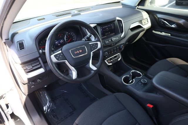 Used 2024 GMC Terrain SLE image 10