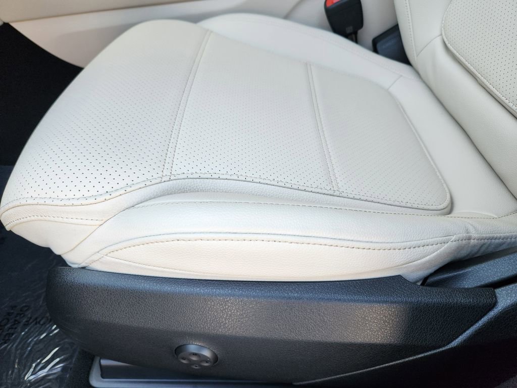 Used 2026 Mercedes-Benz GLC 300 4MATIC image 23