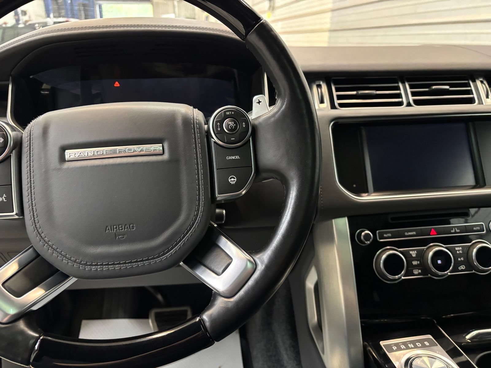 Used 2016 Land Rover Range Rover LWB SV Autobiography AWD/4WD image 17