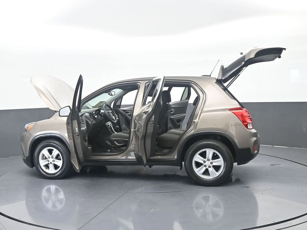 Used 2021 Chevrolet Trax LS w/ Tint and Cruise Package FWD image 71