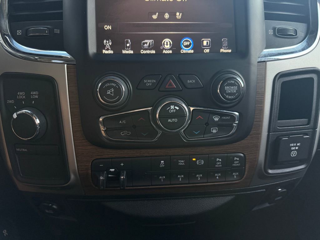 Used 2017 RAM 2500 Laramie w/ Sport Appearance Group AWD/4WD image 30