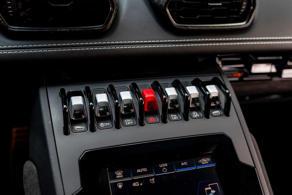 Used 2021 Lamborghini Huracan EVO RWD image 53