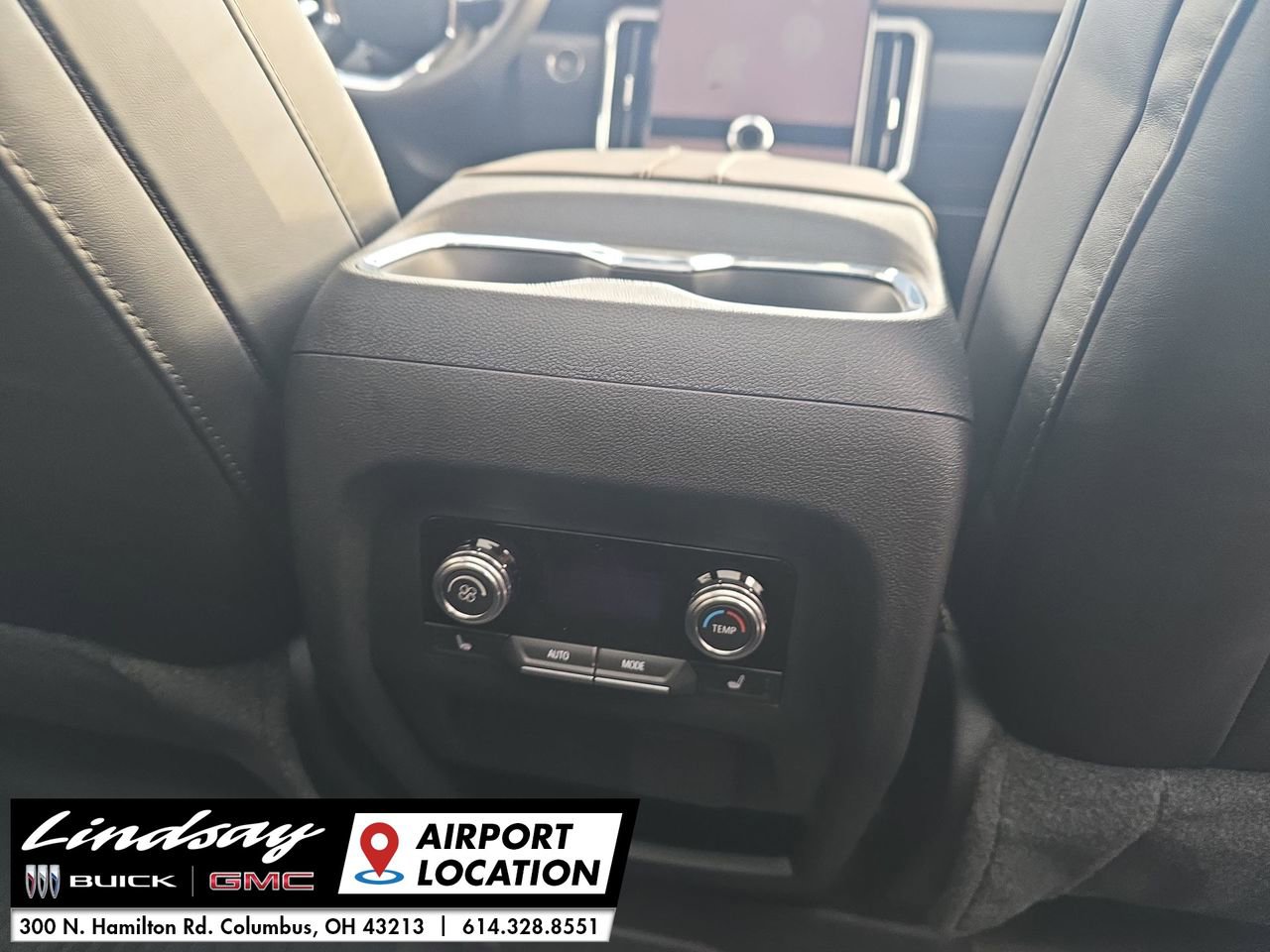 New 2026 GMC Acadia Denali Ultimate w/ LPO, Floor Liner Package image 23