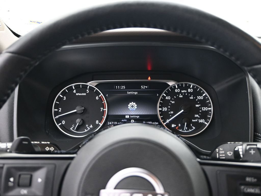 Used 2023 Nissan Rogue SL w/ SL Premium Package image 19