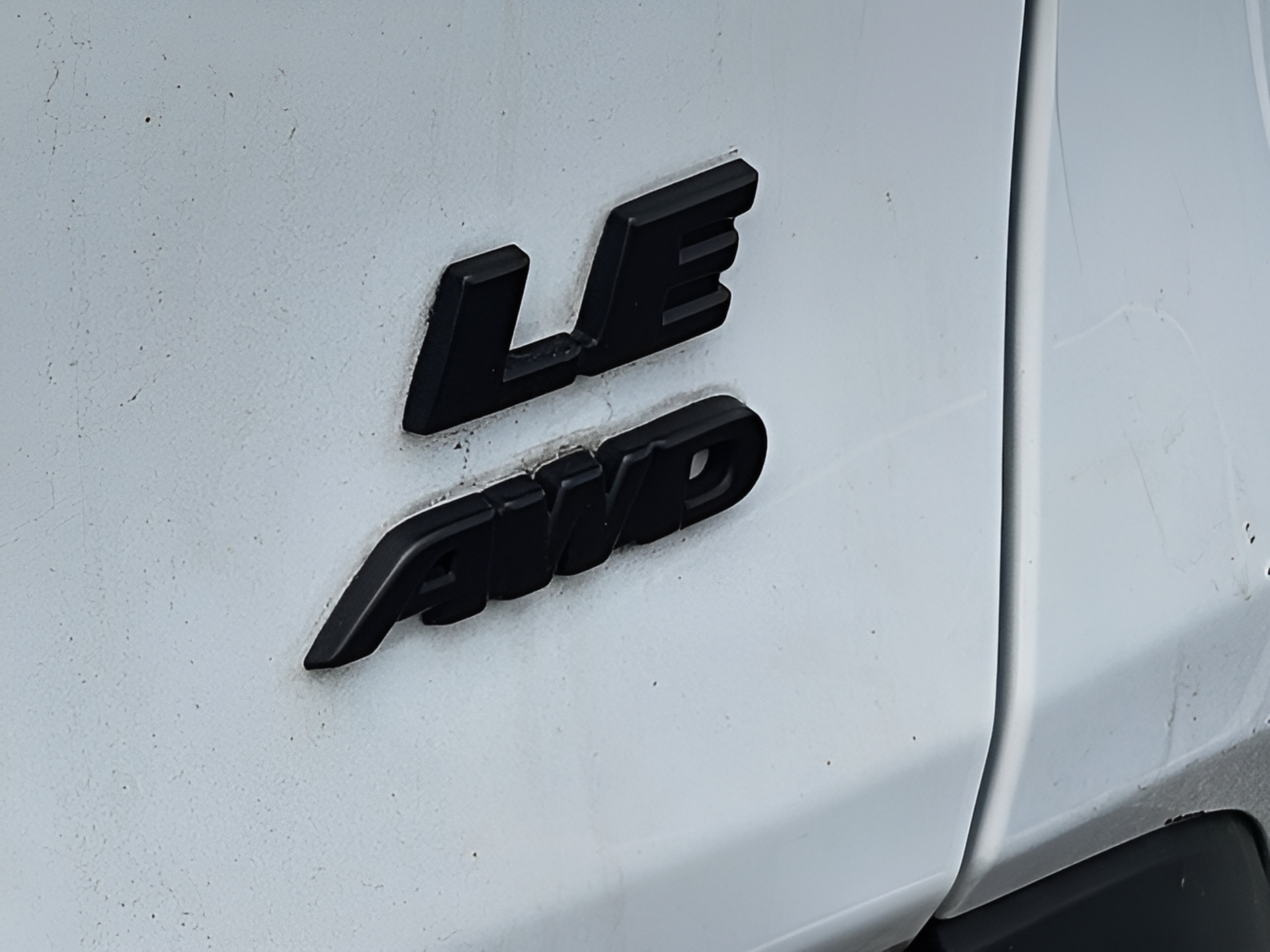Used 2023 Toyota RAV4 LE AWD/4WD image 30