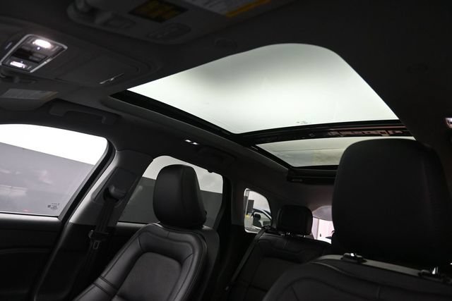 Certified 2022 Lincoln Corsair Reserve w/ Elements Package FWD image 20
