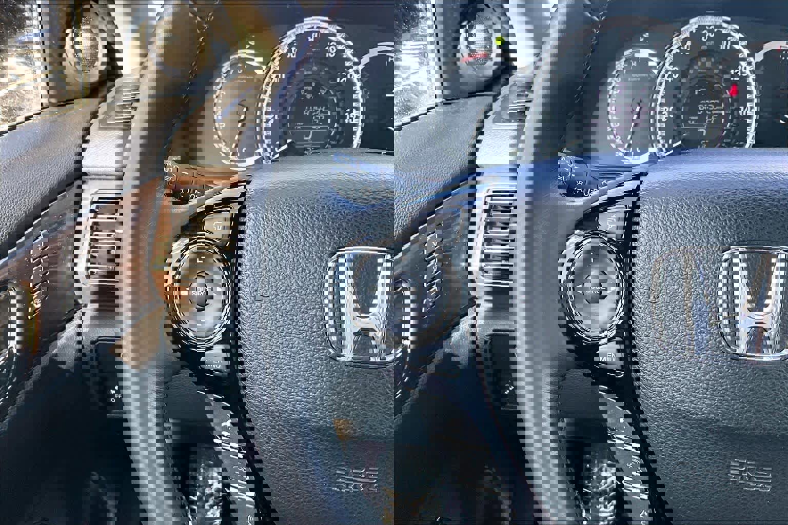 Used 2017 Honda Accord EX-L image 24