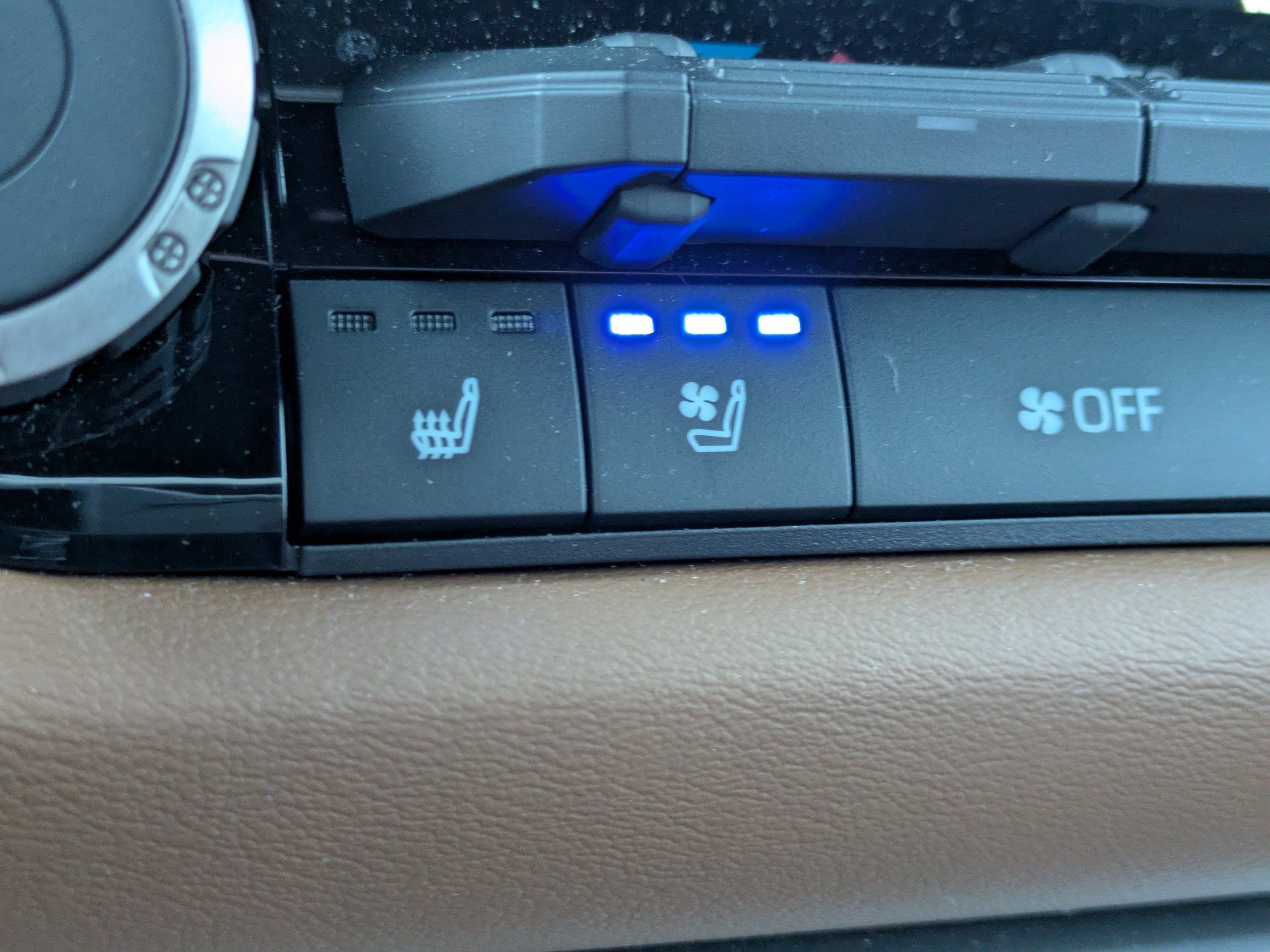 Used 2024 Toyota Tundra 1794 Edition AWD/4WD image 32